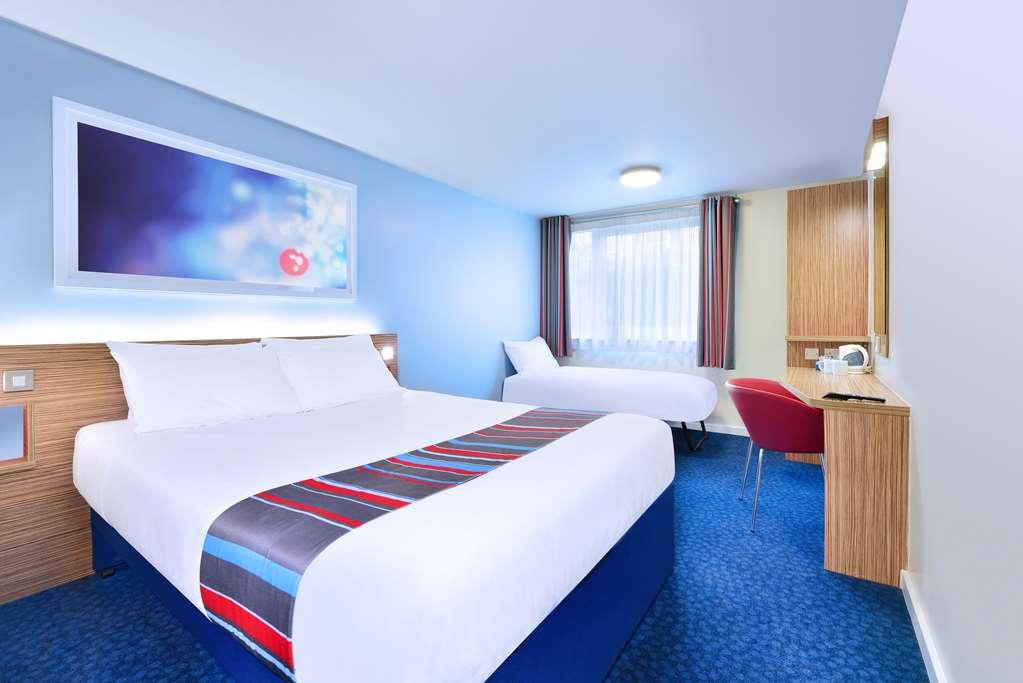 Travelodge Manchester Central Salford  Pokoj fotografie