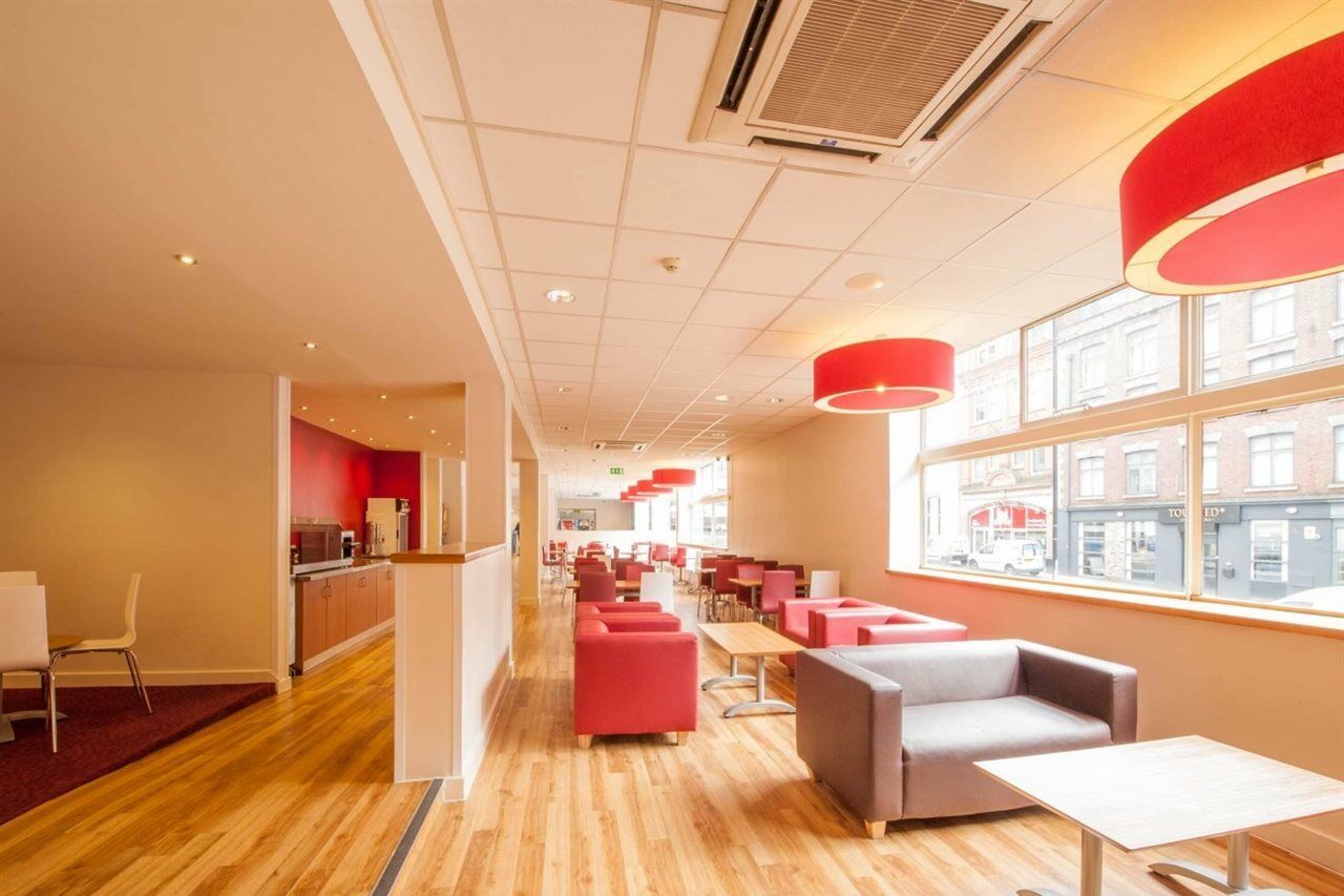 Travelodge Manchester Central Salford  Exteriér fotografie